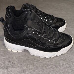 Fila Women's Black and White chunky sneaker